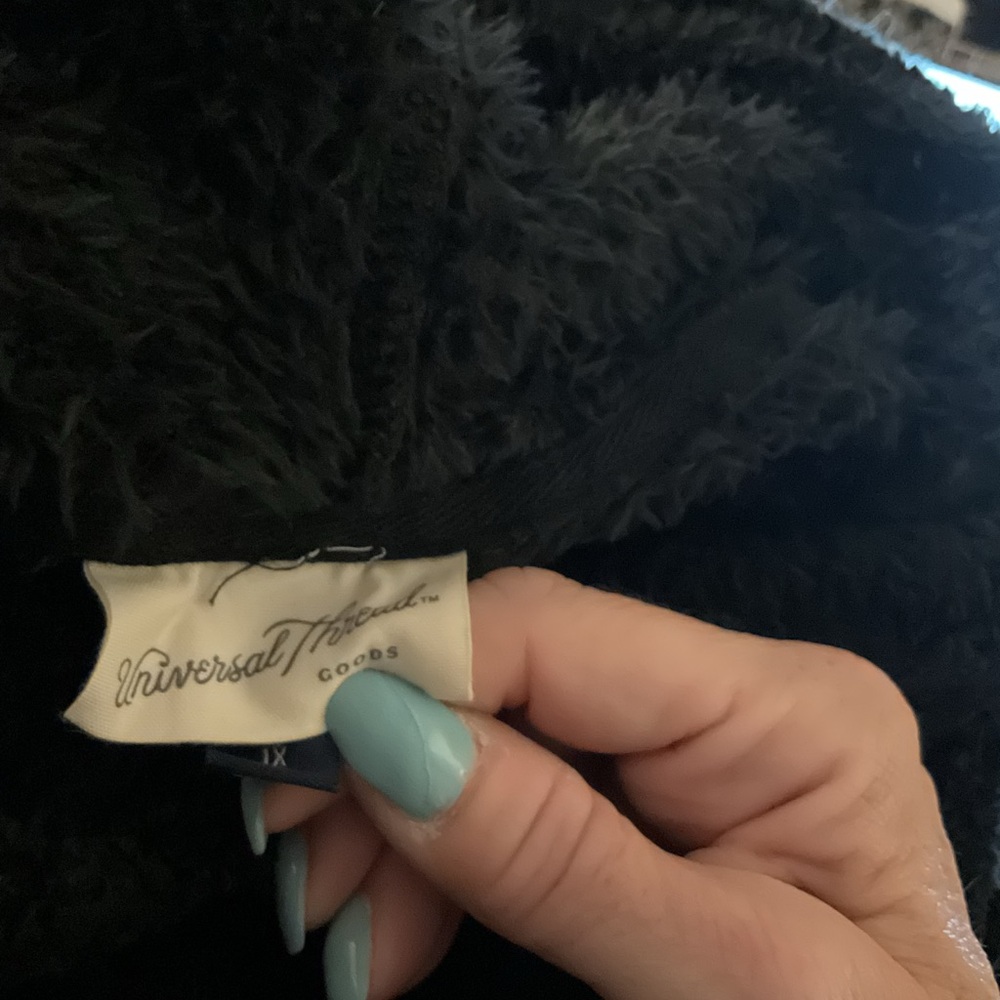 Universal Thread Black Fleece Jacket - Picture 13 of 14